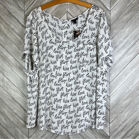 Torrid Abbey Flirt Georgette Blouse Love Print - Picture 2 of 9